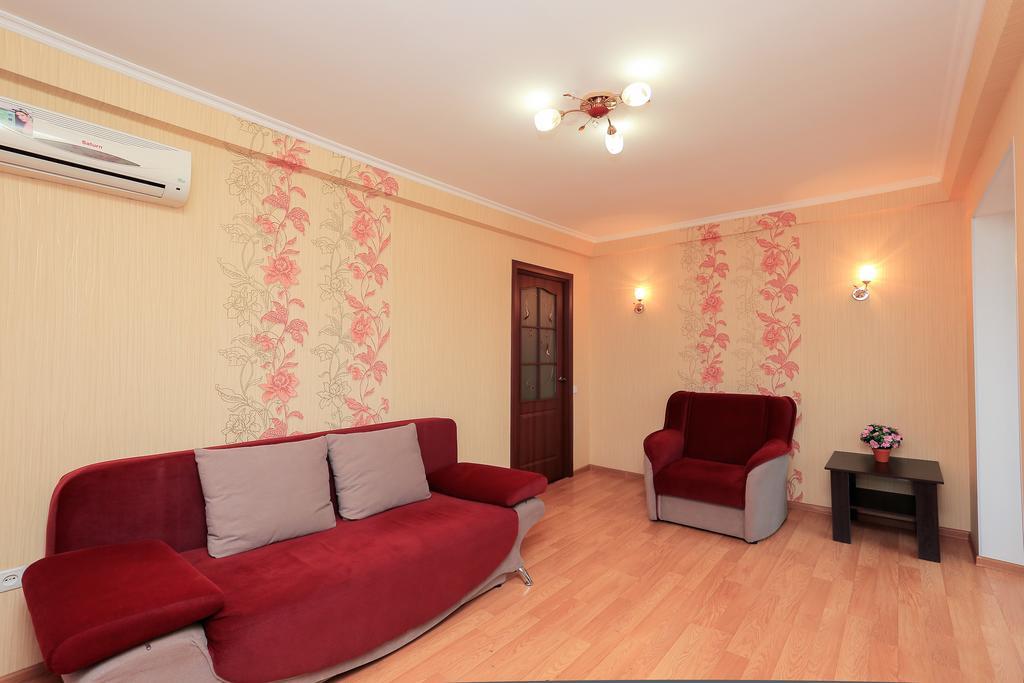 Apartment On Obolonskiy Prospect 12 Kiev Exteriör bild