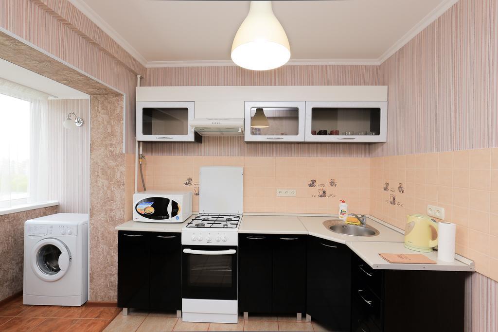 Apartment On Obolonskiy Prospect 12 Kiev Exteriör bild